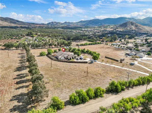 35760 Bass Rock Rd, Agua Dulce, CA 91390