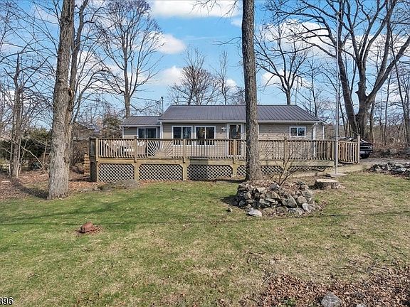 2nd image of 128 Birch Rd