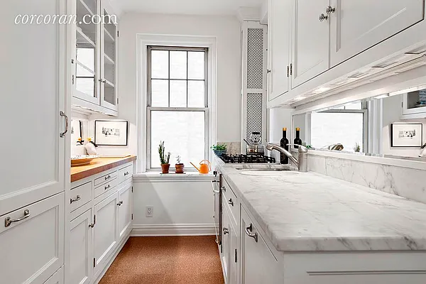 Sold by Corcoran | media 25