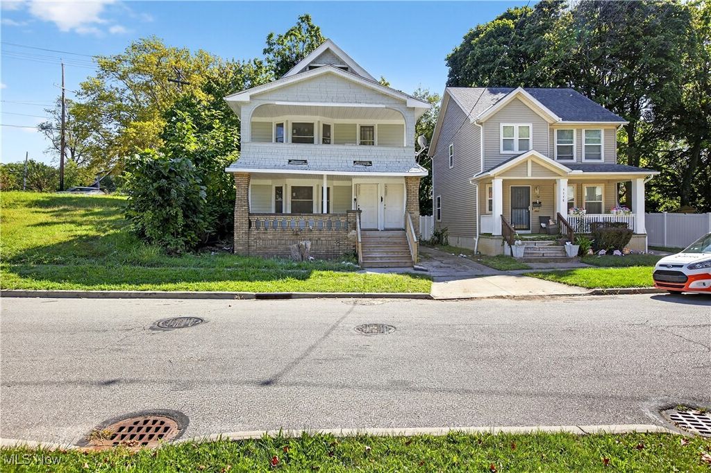 Real estate listing image