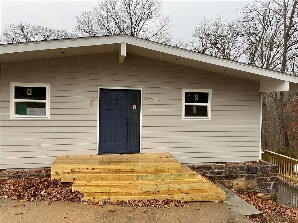 1st image of 7 Tamworth Cir