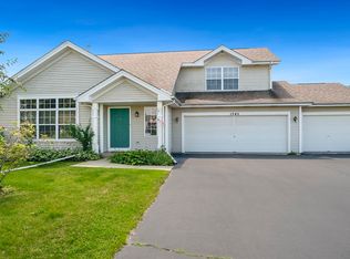 1745 Wynnwood Dr, Belvidere, IL 61008