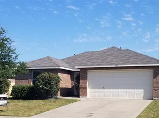129 Pintail Ln, Sanger, TX 76266