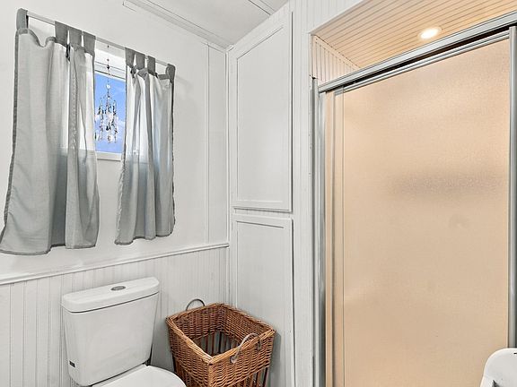 18th image of 288 Redress Ln