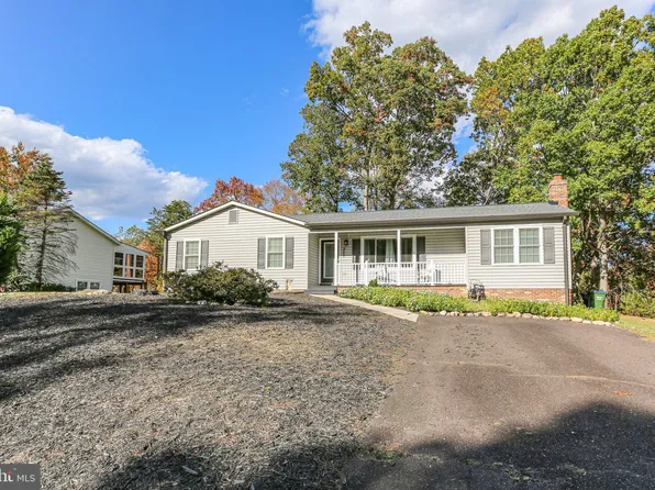 223 Wyatt Dr, Fredericksburg, VA 22407