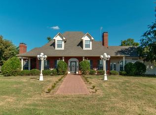 6122 Green Meadow Ln, Terrell, TX 75160