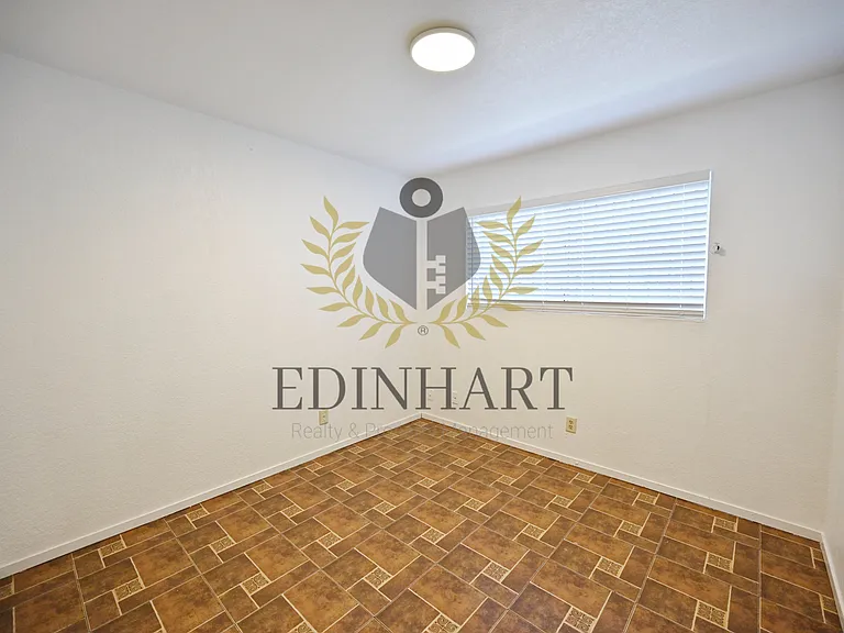 2303 S Poppy Ave #101 — Photo 16