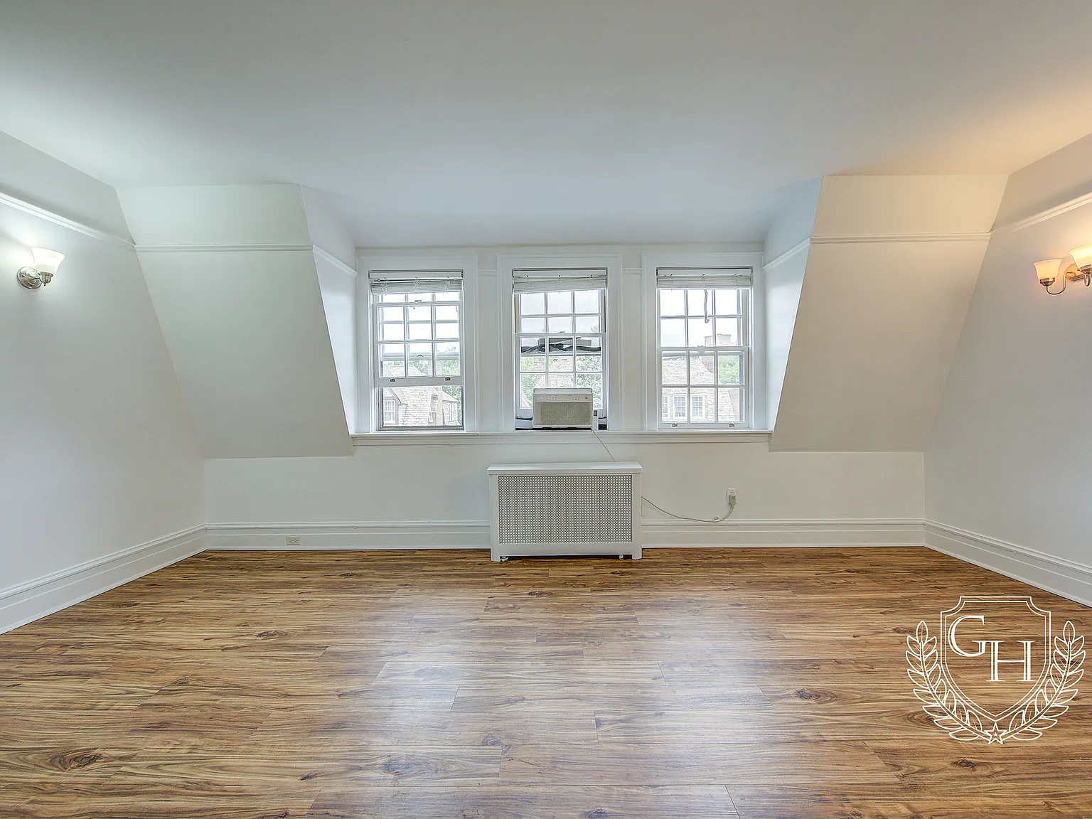 35-45 87th Street — Photo 3