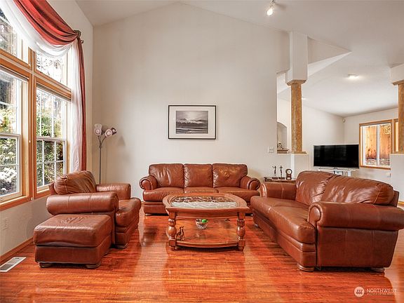 5th image of 5802 Donegal Court SE
