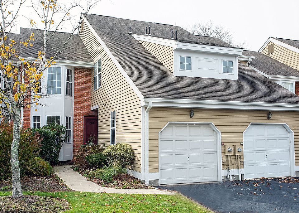1st image of 284 De Rose Ct