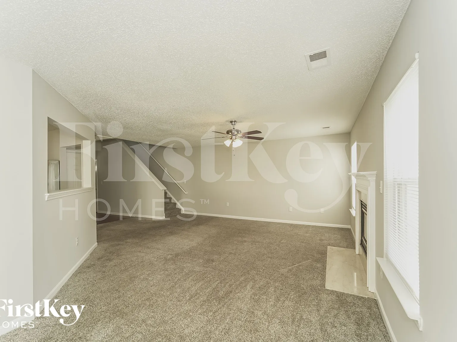 3 bed, 2.5 bath, 1817 sqft, $2,130 — Photo 4