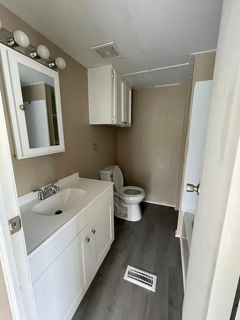 110 Jay Court — Photo 3