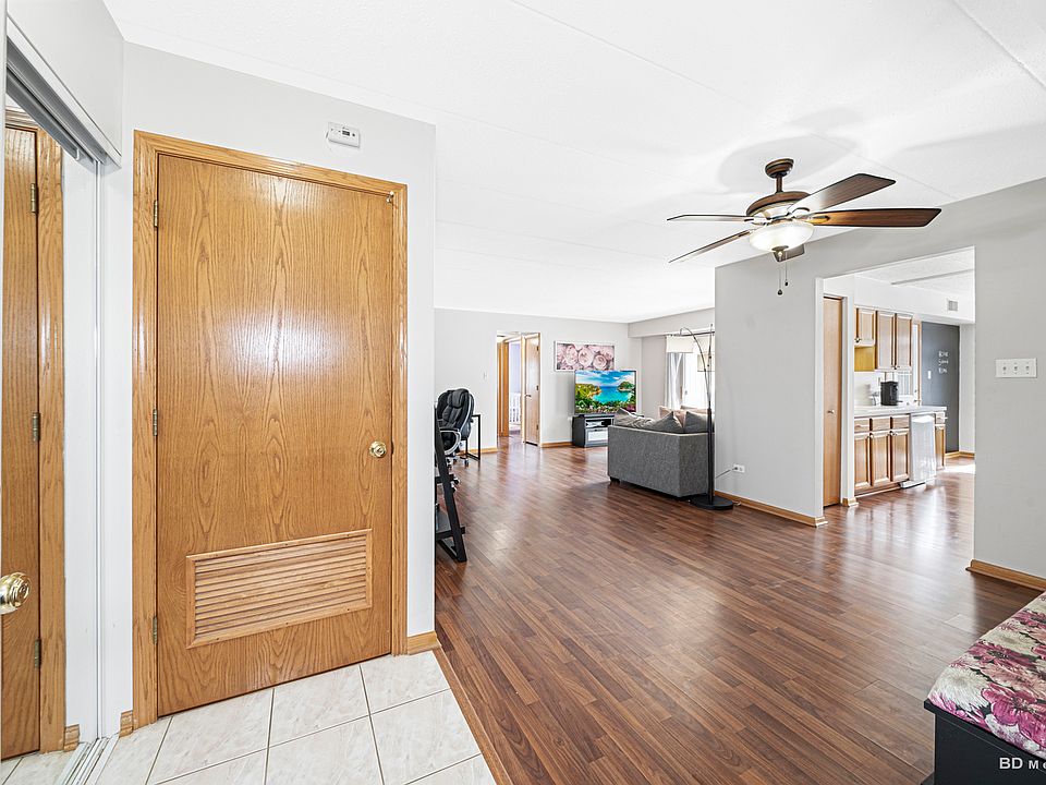2nd image of 6820 Ridge Point Dr Unit 2B