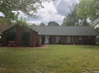 418 Valley View Rd, Starkville, MS 39759