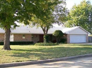 2110 Canary Ave, Duncan, OK 73533