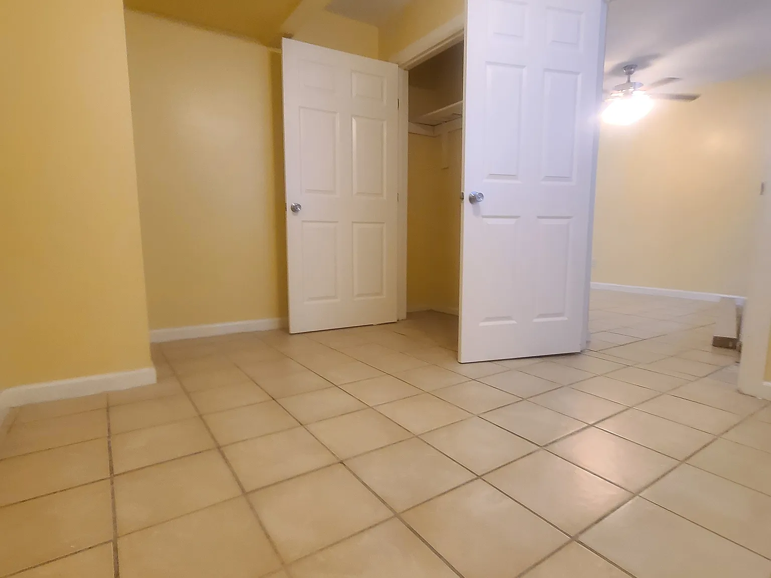 3 bed, 1040 sqft, $1,450 — Photo 2