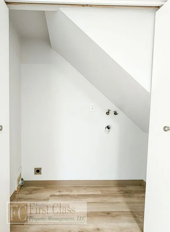 2 bed, 1.5 bath, 928 sqft, $1,695 — Photo 4