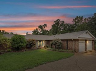 40 E Lakeview Dr, De Soto, MO