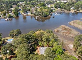2 Shamrock Dr, Portsmouth, VA 23701