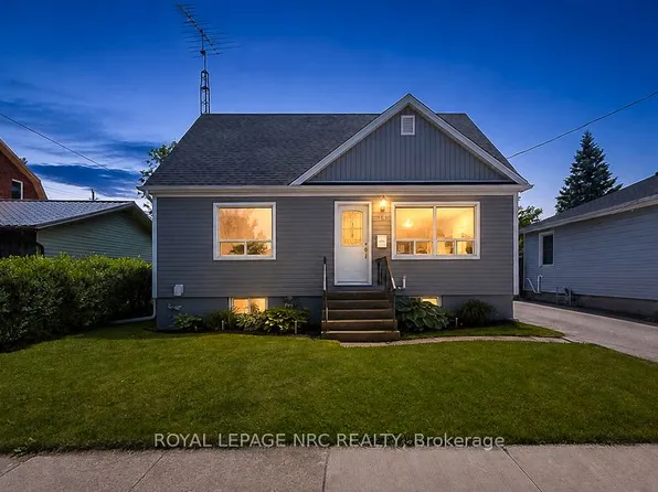 14 Oakwood Ave, Saint Catharines, ON L2P 1L1