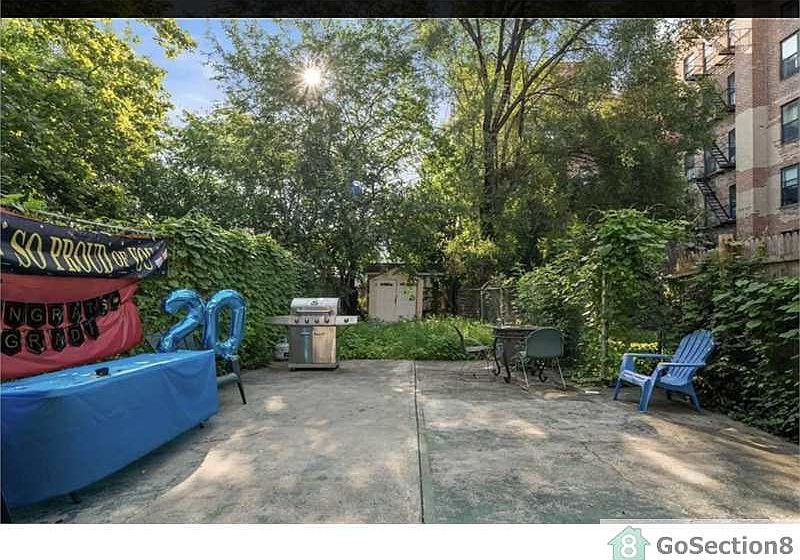 2nd image of 1104 Forest Ave #1