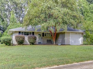 1813 Edna Dr, Vicksburg, MS 39180