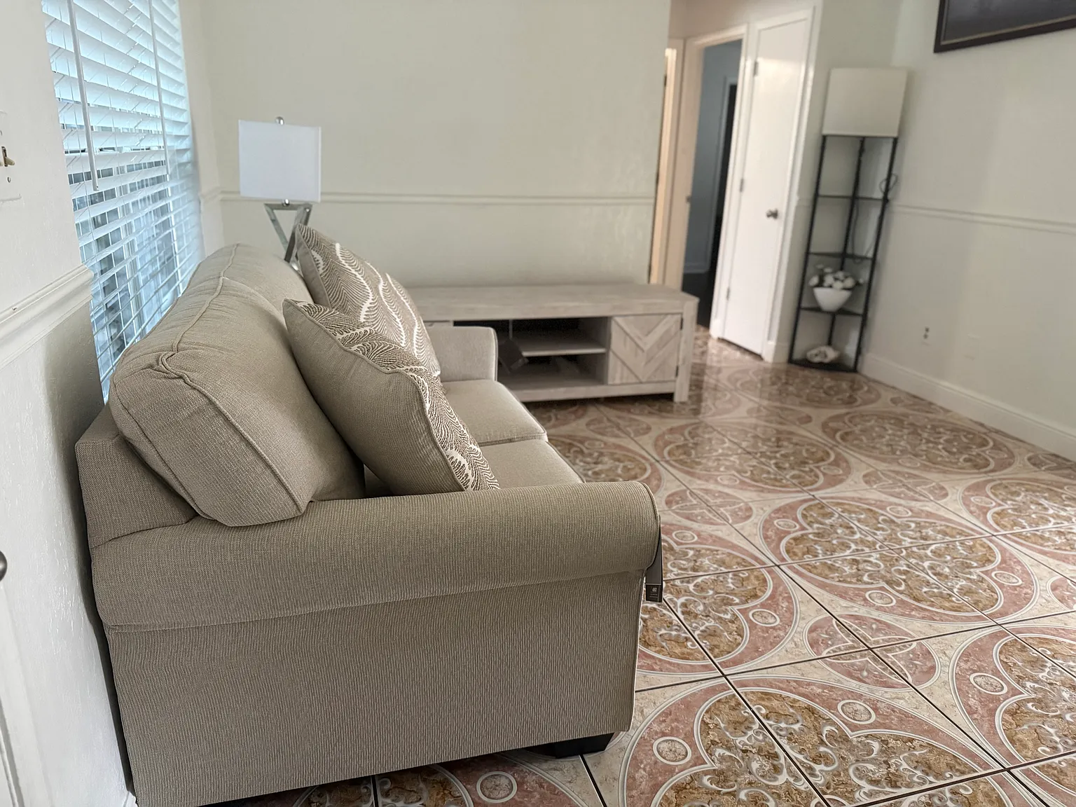 3 bed, 1510 sqft, $850 — Photo 2