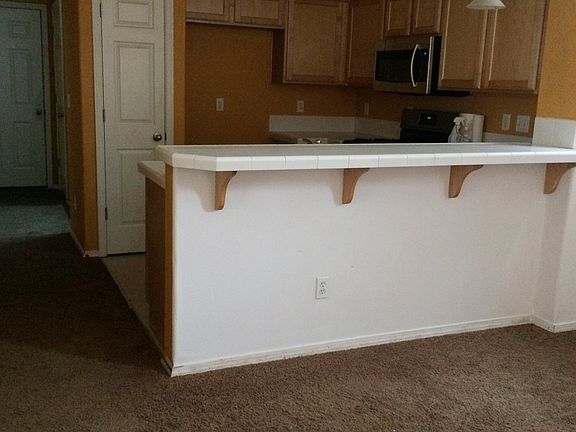 3rd image of 1550 SE Gerhard Dr