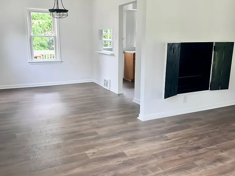 650 Norton Ave — Photo 3