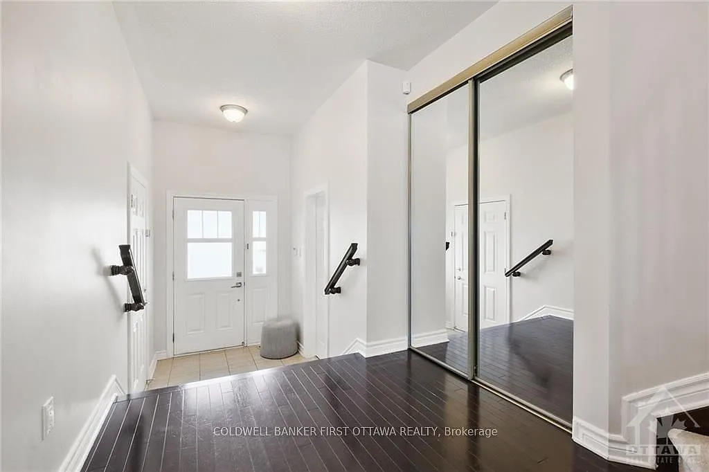 3 bed, $2,900 — Photo 3