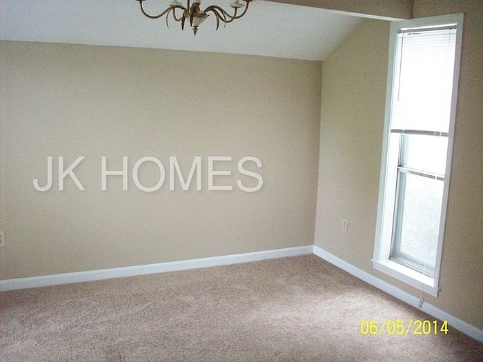 2nd image of 4105 Silverleaf Rd