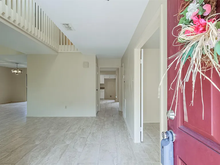 514 Shady Dale Dr — Photo 4