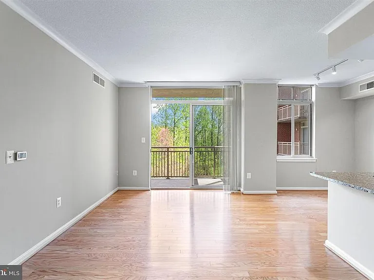 4480 Market Commons Dr #405 — Photo 39
