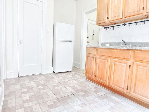 4th image of 30-14 29th St #2