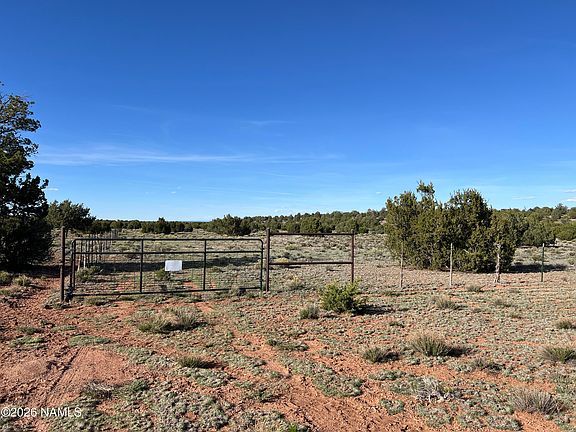 3rd image of 10747 Espee Rd
