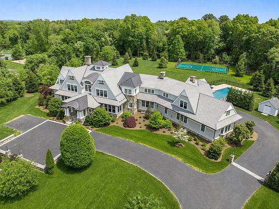 2nd image of 111 Summer St