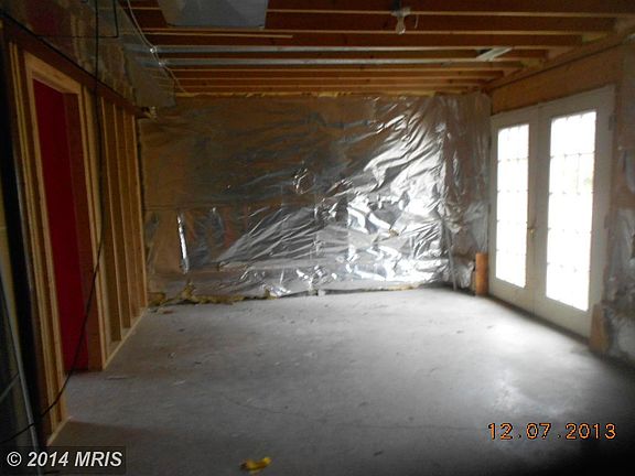 4th image of 23228 Hilltop Dr
