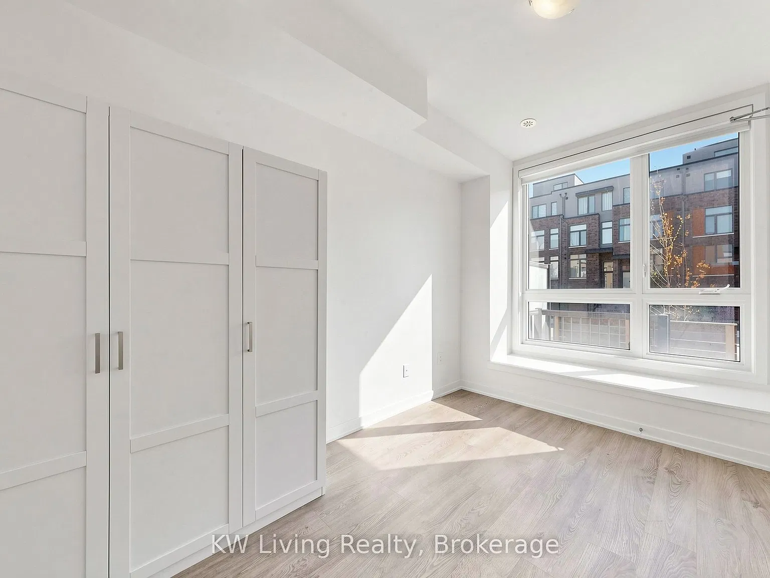 5 bed, $4,000 — Photo 3