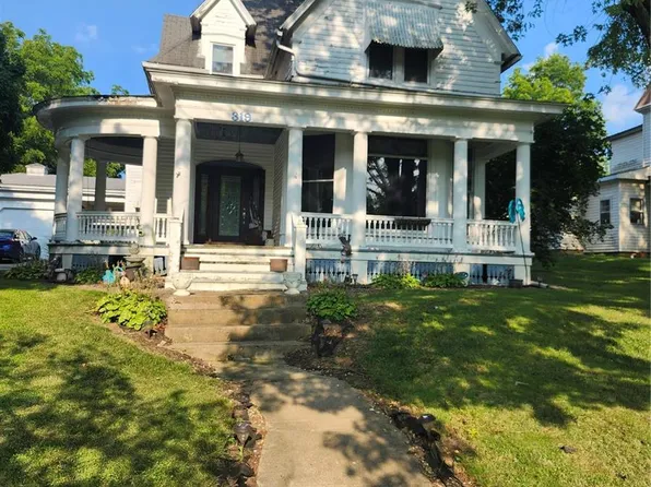 319 N Main Cross St, Bowling Green, MO 63334