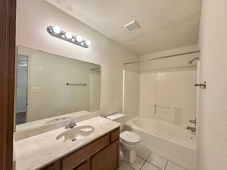 5003 John David Dr — Photo 18