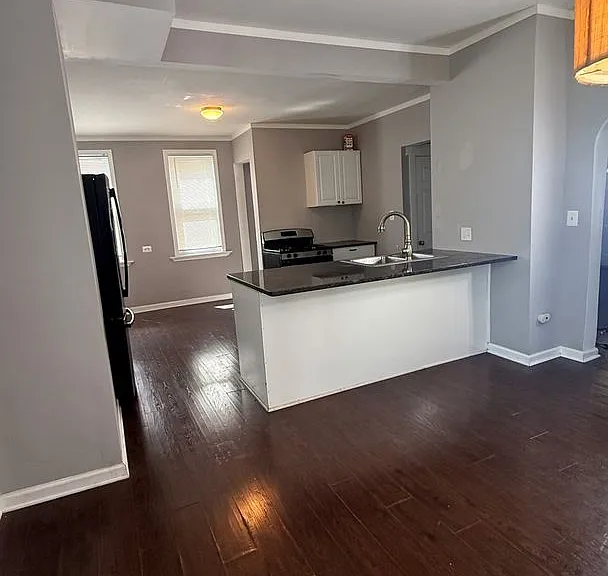151 Calvert St — Photo 5
