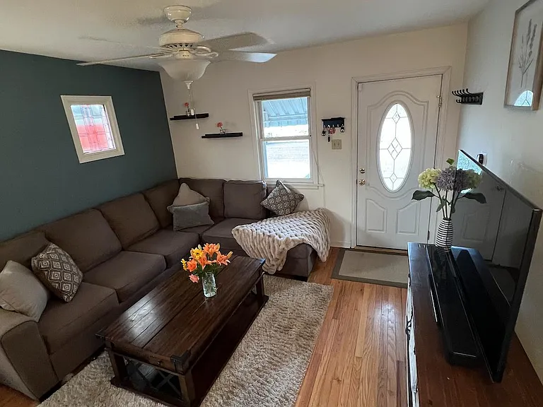 1824 S Gilpin St — Photo 11
