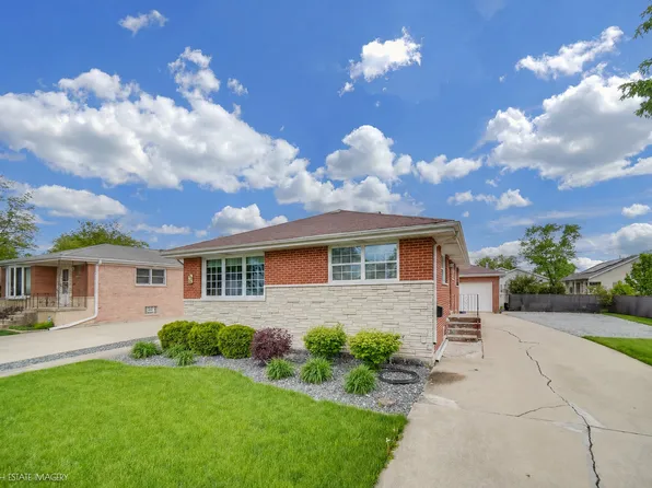 29 W 31st Pl, Steger, IL 60475