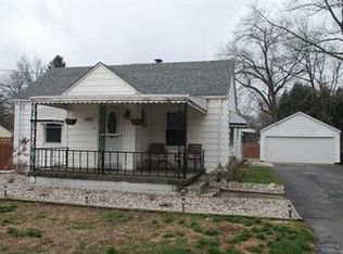 8209 Summerfield Rd, Lambertville, MI 48144