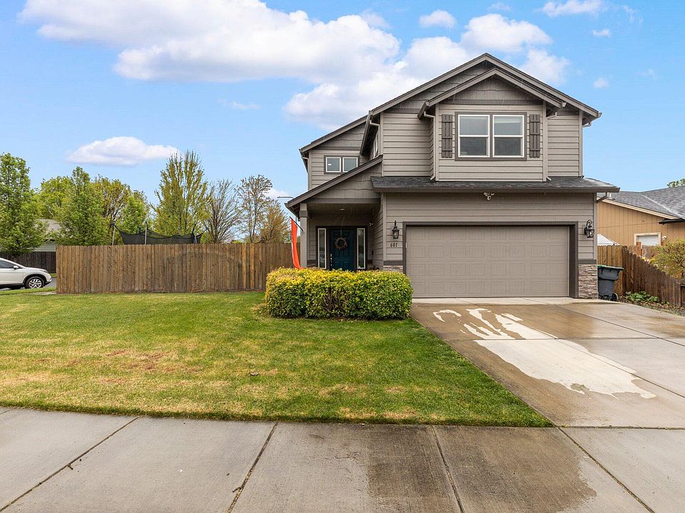 1st image of 601 Woodlark Dr