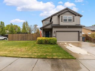 601 Woodlark Dr, Medford, OR 97501