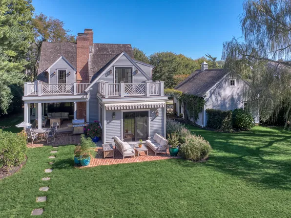 https://photos.zillowstatic.com/fp/ddb57c9a4db876078123a9109fa8a6d2-p_e.webp