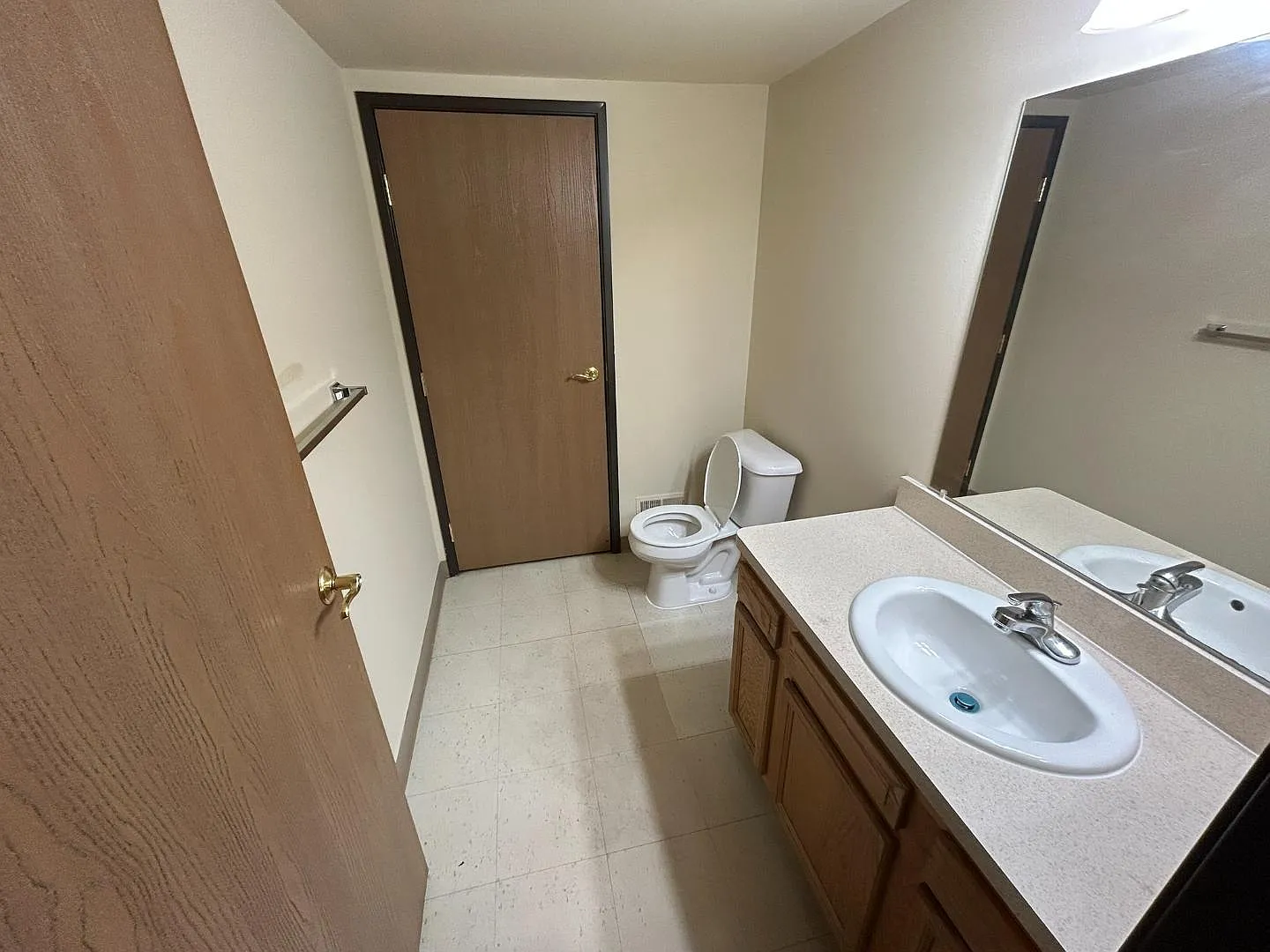 20 Unit - McKinley - 5128 McKinley — Photo 4