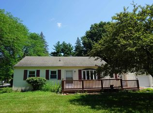 1407 E Sugnet Rd, Midland, MI 48642