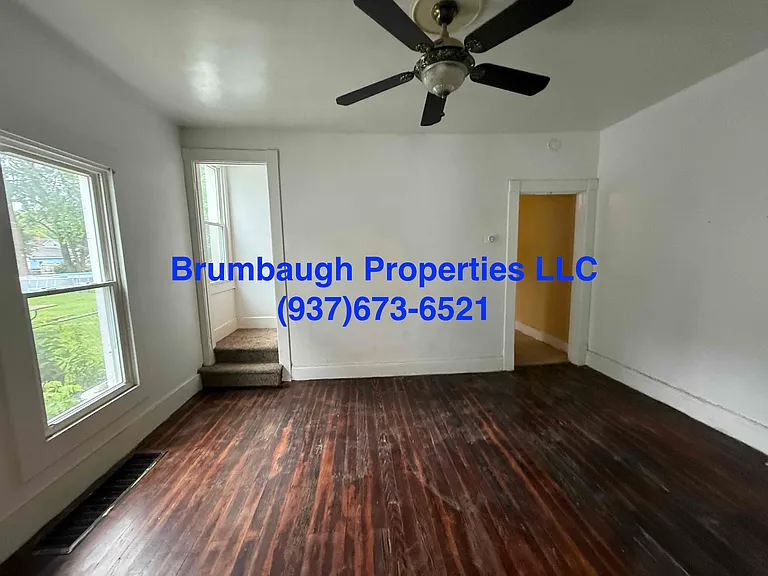 1027 Park Ave — Photo 37